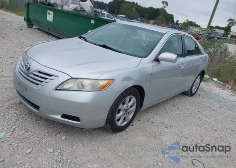 2007 Toyota Camry Le z USA, uszkodzony, nr VIN 4T1BE46KX7U155082